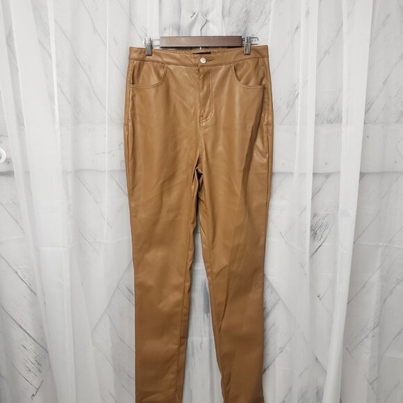 Pretty Little Things Camel Faux Leather Straight Leg Pants Size 10 - Picture 15 of 16